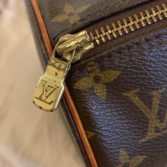 Authentic LOUIS VUITTON
Monogram Papillon - Picture 6 of 11